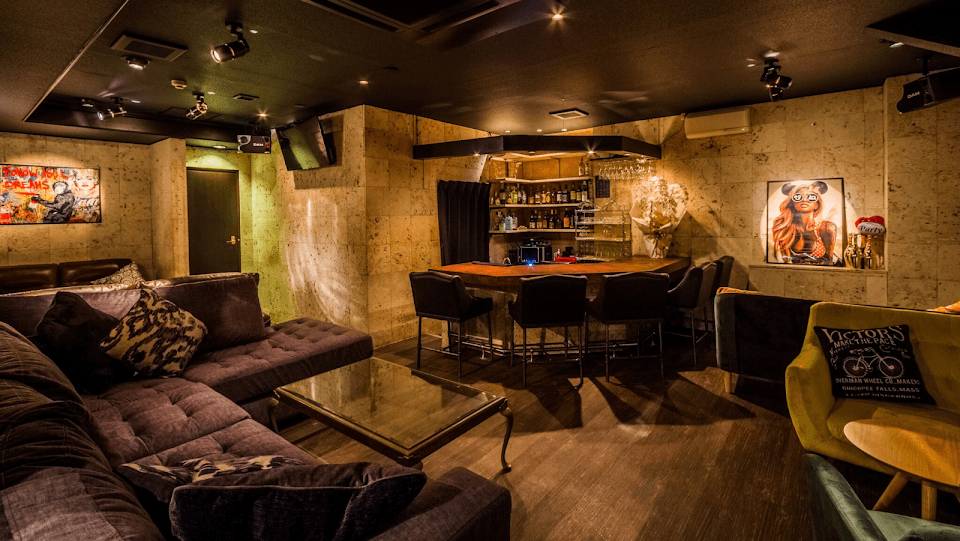 SHISHA BAR MW okinawa 松山で朝まで本格シーシャが楽しめるお店